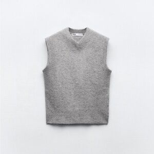 Zara Women’s Light Grey V-Neck Sleeveless Knit Vest